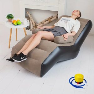 Ergonomiczne składane nadmuchiwane krzesło z podłokietnikiem - zawiera pompkę nożną, idealne do relaksu w sypialni, salonie, biurze lub w podróży